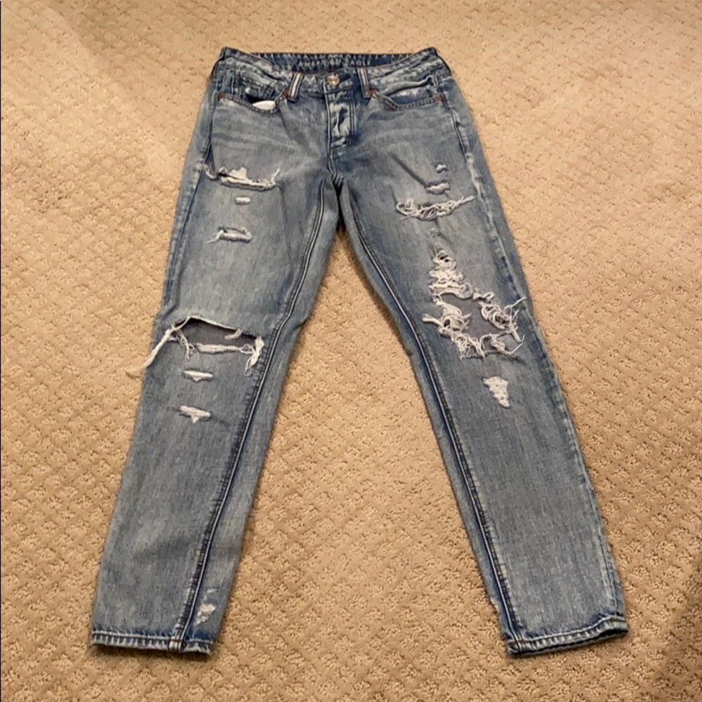 American Eagle Tomgirl Jeans Size 2